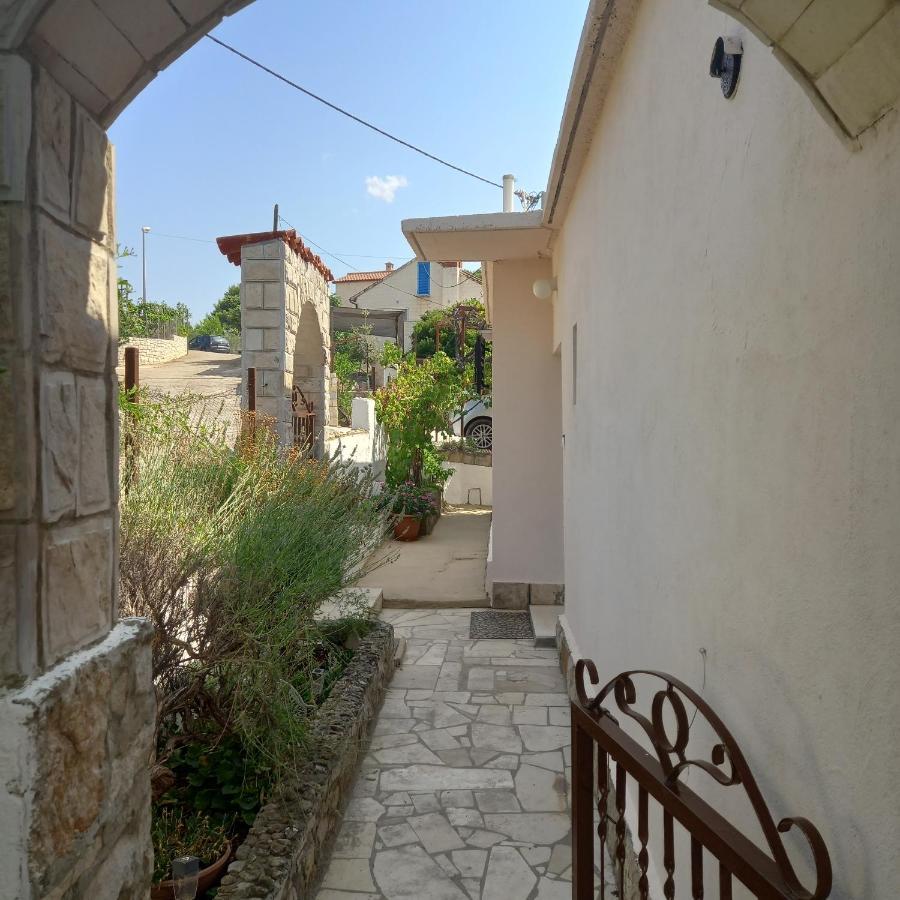 Kuca Za Odmor Skalina - Sea View Villa Splitska Bagian luar foto